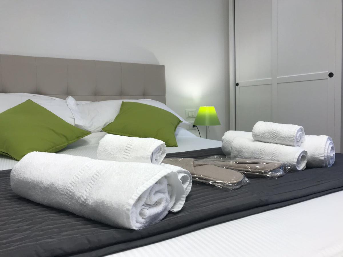 Kalamonjo Suite&Rooms Palermo Bagian luar foto