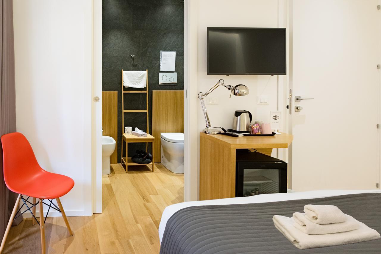 Kalamonjo Suite&Rooms Palermo Bagian luar foto